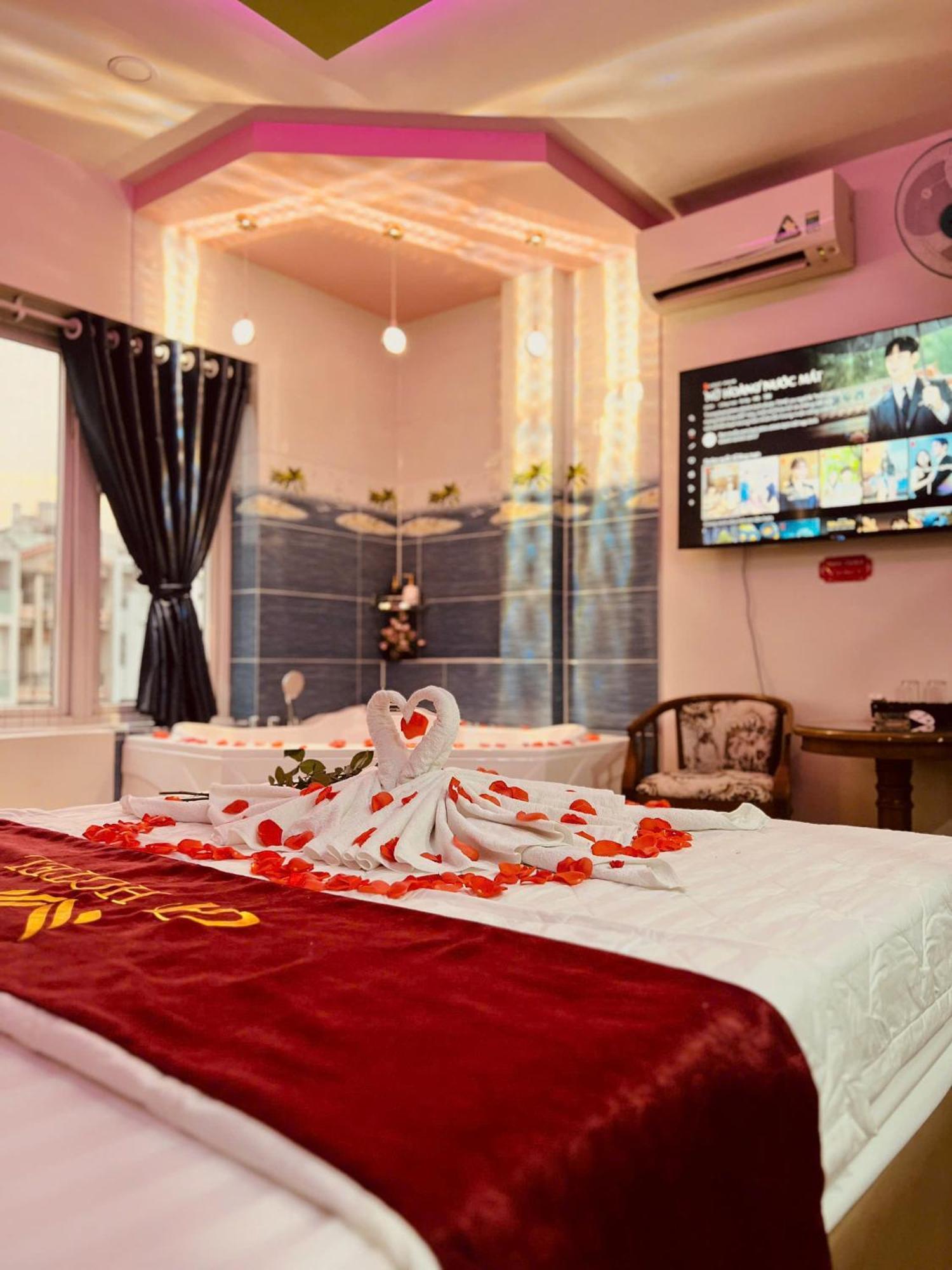 Hotel Khách Sạn Gia 196 Phan Xích Long 2*